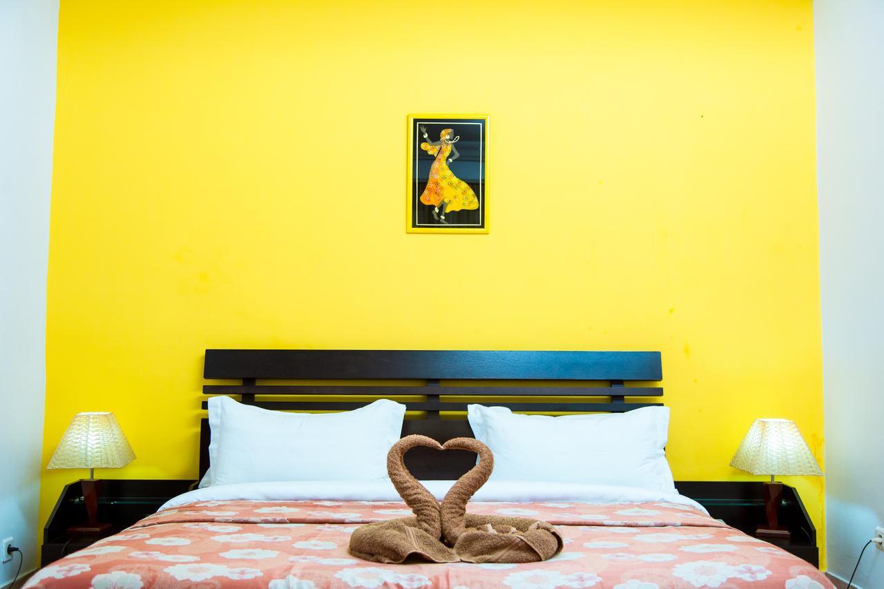 Hotel Le Feto à Dakar Extérieur photo